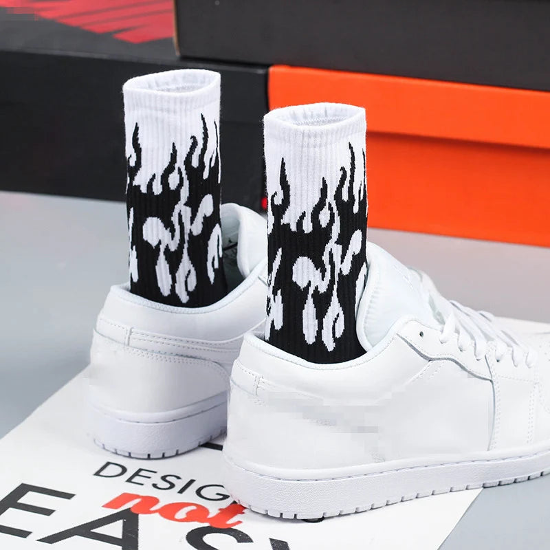 1 pair Men Fashion Hip Hop Hit Harajuku Funny Socks Red Flame Blaze Power Torch Hot Warmth Street Skateboard Cotton Socks