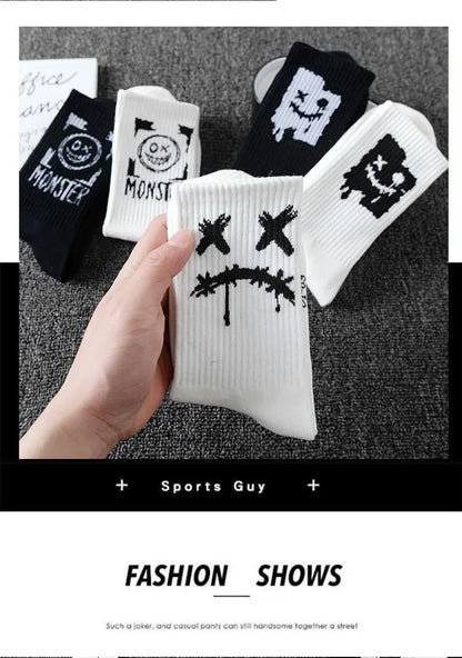 10 pairs of men's sports socks, casual, breathable, and versatile. Ghost face graffiti personalized socks