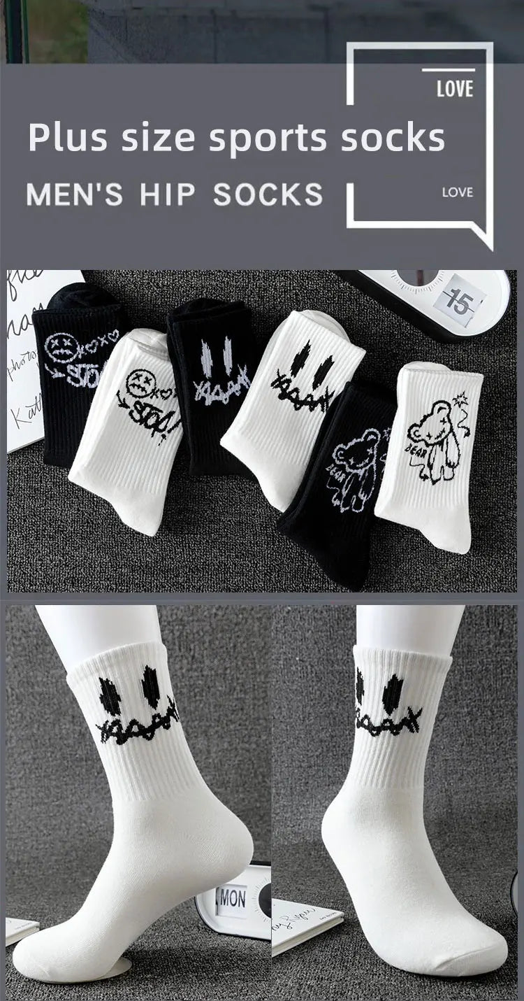 10 pairs of men's sports socks, casual, breathable, and versatile. Ghost face graffiti personalized socks