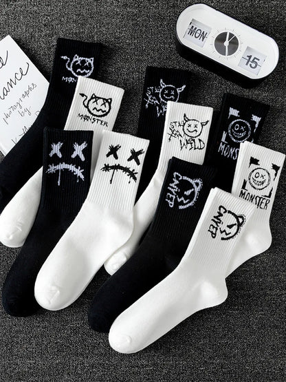 10 pairs of men's sports socks, casual, breathable, and versatile. Ghost face graffiti personalized socks