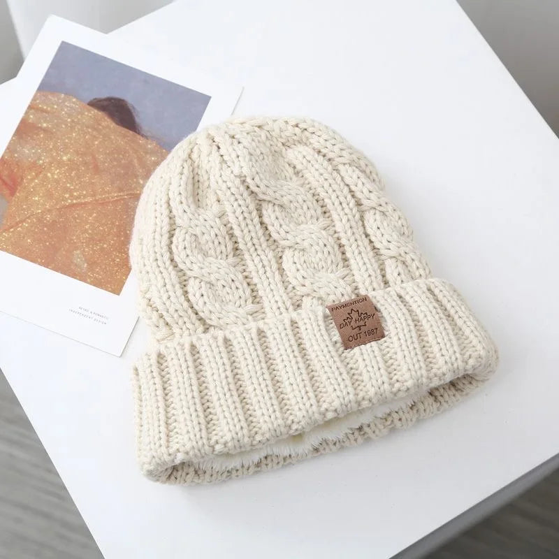 New Unisex Winter Hats Add Fur Lined Men And Women Warm Beanie Cap Casual Maple Leaf Label Decor Winter Knitted Hats