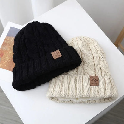 New Unisex Winter Hats Add Fur Lined Men And Women Warm Beanie Cap Casual Maple Leaf Label Decor Winter Knitted Hats